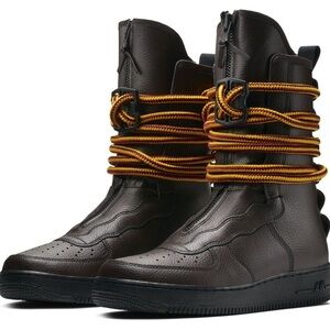 Nike SF Air Force 1 High
Beef and Broccoli Pack